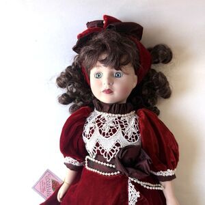 Doll Camellia Garden 1997 Limited Collector's edition Genuine Porcelain velvet